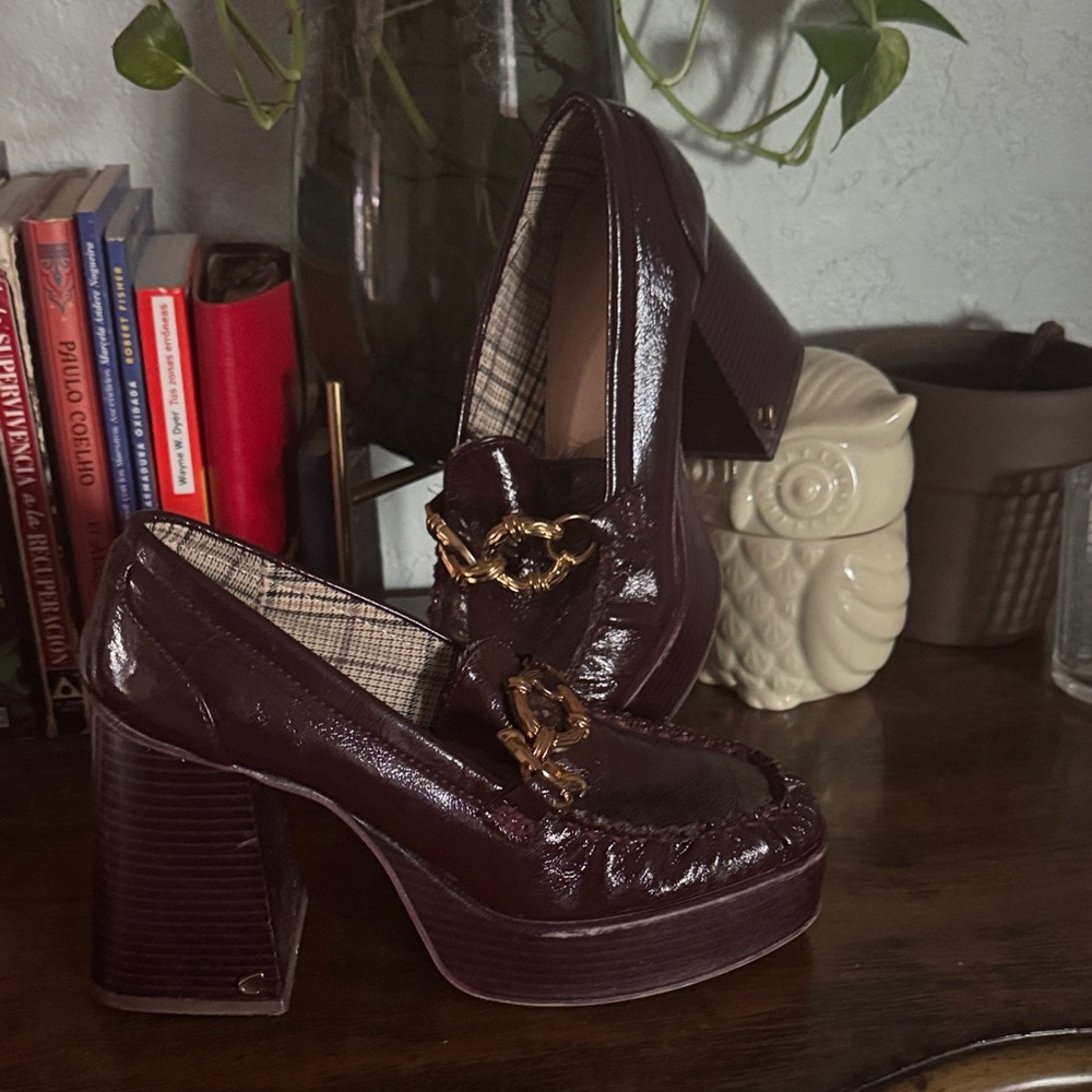 Chic Burgundy Platform Loafers